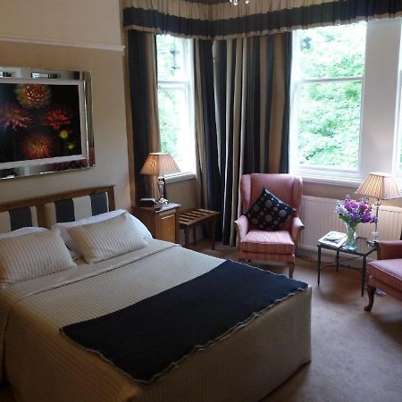 مبيت وإفطار هاروغايت Alexandra Court المظهر الخارجي الصورة