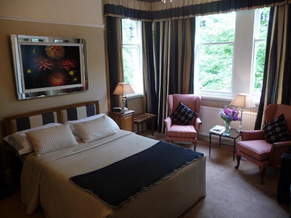 مبيت وإفطار هاروغايت Alexandra Court المظهر الخارجي الصورة